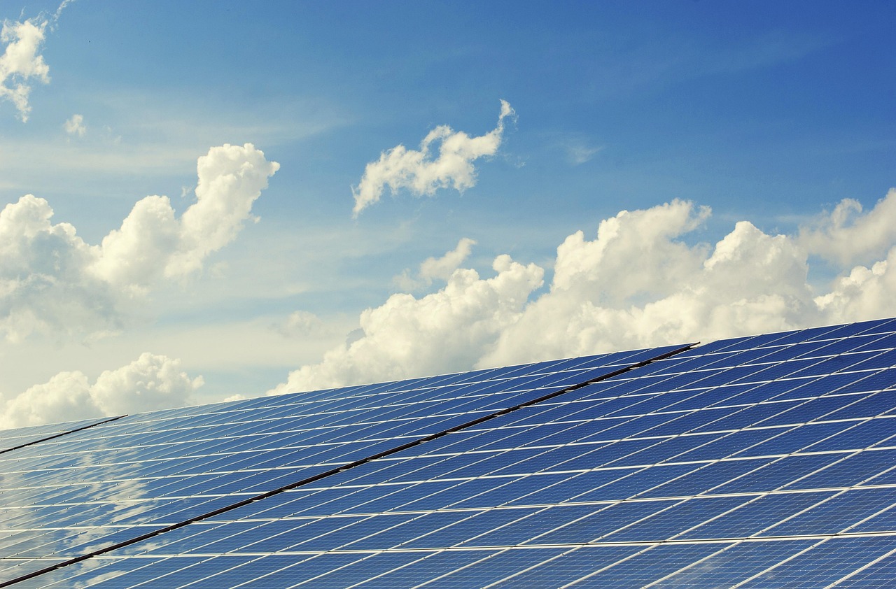 Kit solar autoconsumo: qué es, cómo funciona y si vale la pena