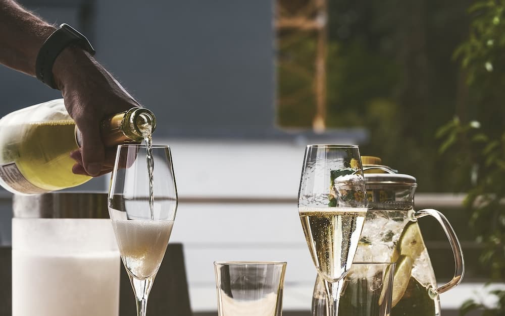Como abrir botella de vino sin abridor
