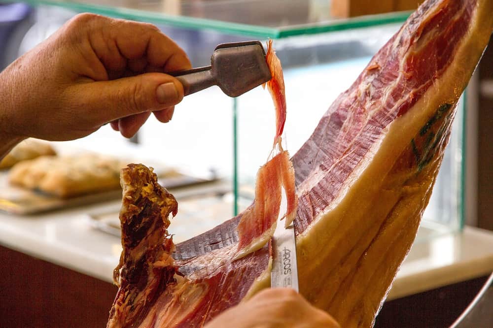 Como colocar el jamon en el jamonero