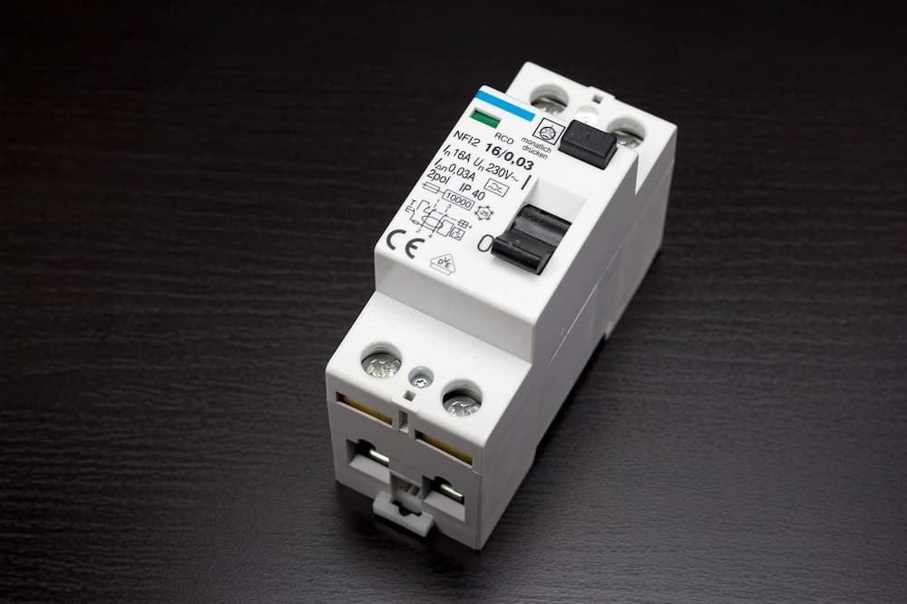 Como conectar un interruptor