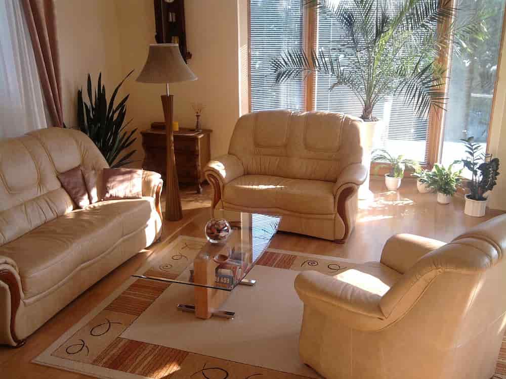 Como decorar un salon cuadrado de 16 metros