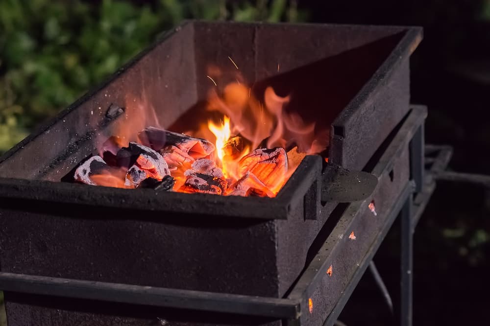 Como encender una barbacoa de carbon