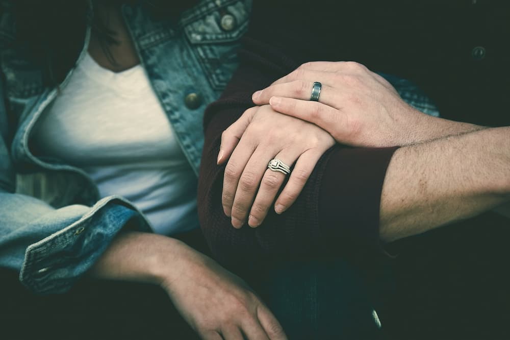Como ignorar a tu pareja y que le duela