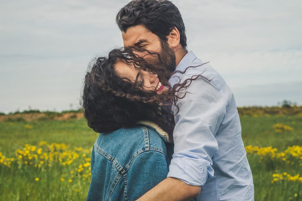 Como ignorar a tu pareja y que le duela