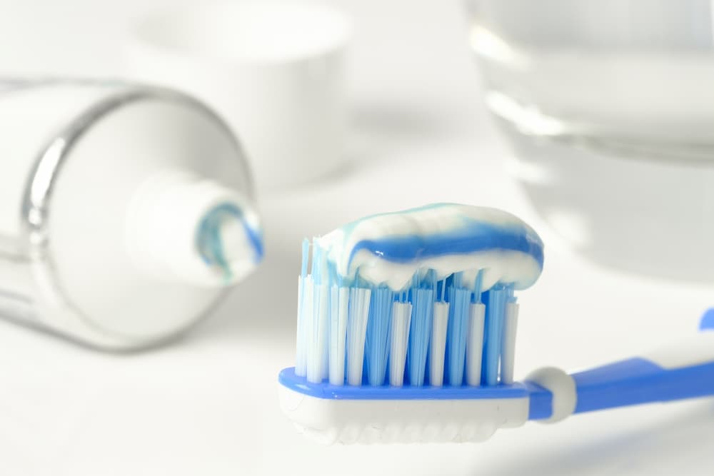 Como lavarse los dientes