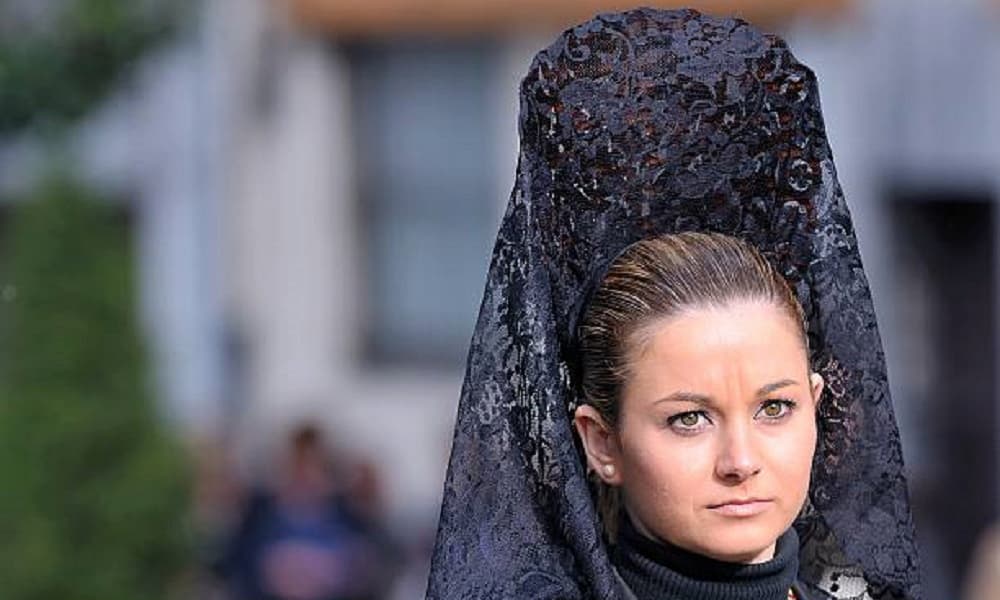 Como poner mantilla