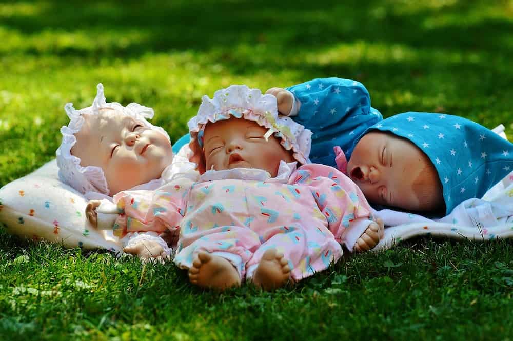 Muñecos como bebes reales