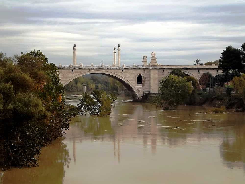 Rio que pasa por Roma