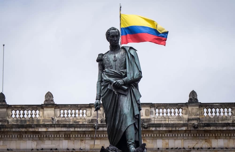 Como se llamaba el caballo de Simon Bolivar