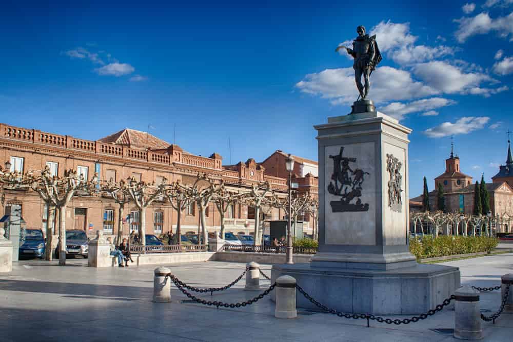 Cuántos habitantes tiene Alcalá de Henares