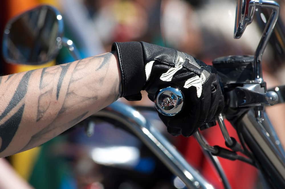 Guantes de moto: la guía completa