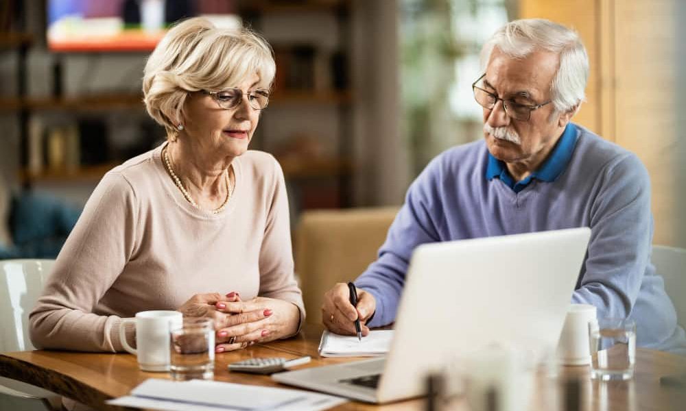 Ayudas para mayores de 55 años que no hayan cotizado