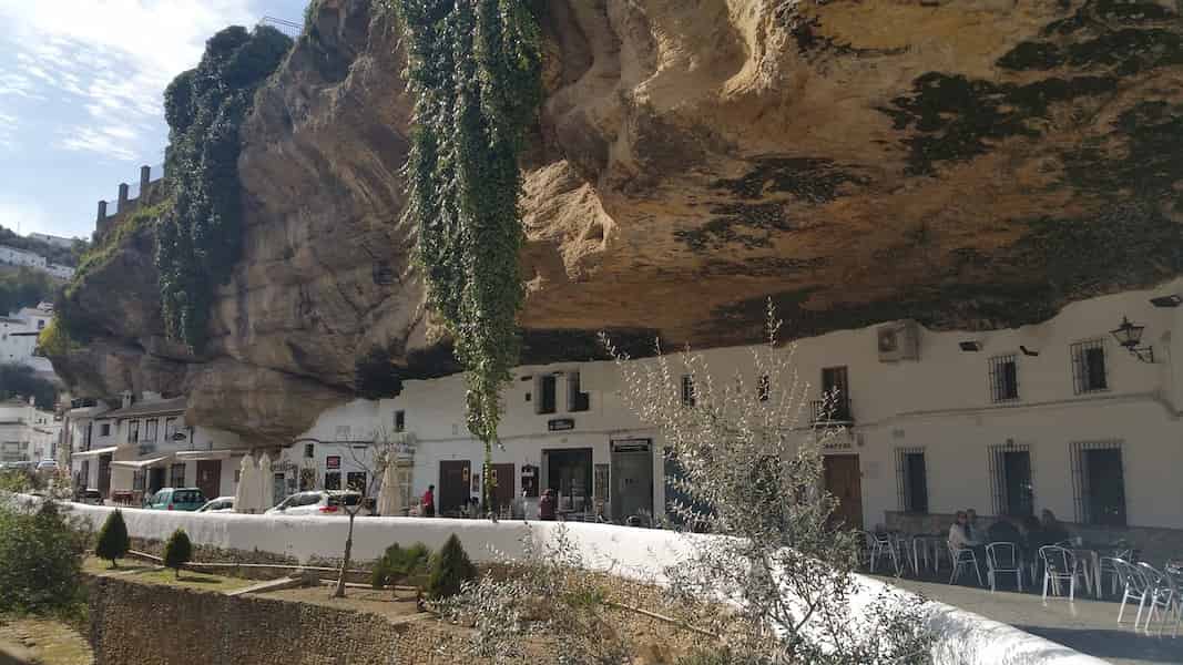Donde aparcar en Setenil de las Bodegas