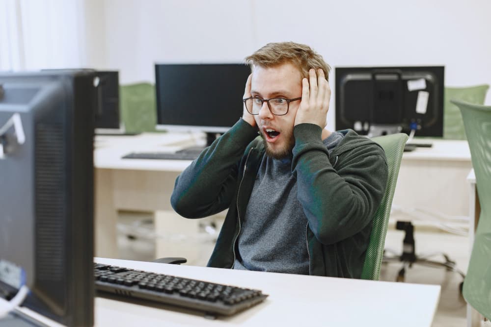 Faltan correcciones importantes de seguridad y calidad en tu dispositivo