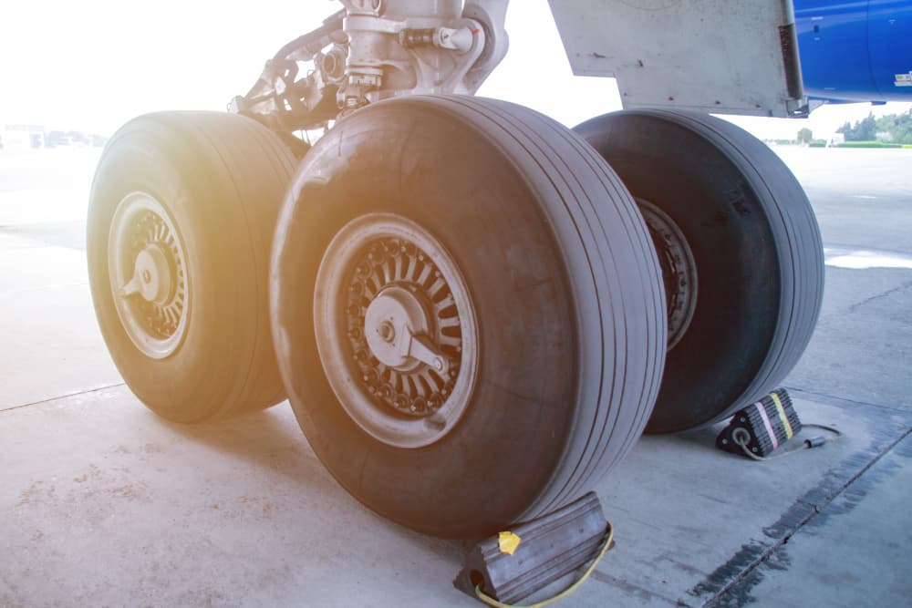 Neumáticos de un avión