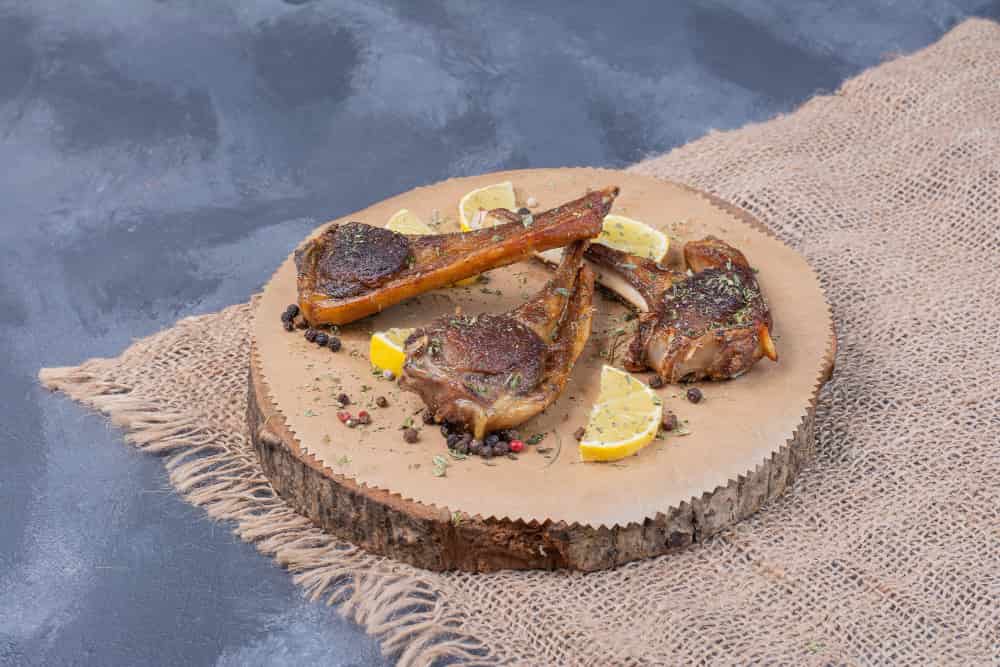 Paletilla de cordero lechal al horno estilo segoviano